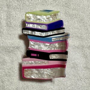 Stack of Books Pearly Hair Clip
